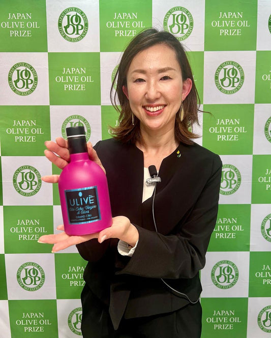 Ulivè Grand Cru vince il premio Best in Class nella categoria Blend all'Italia nella Japan Olive Oil Prize!